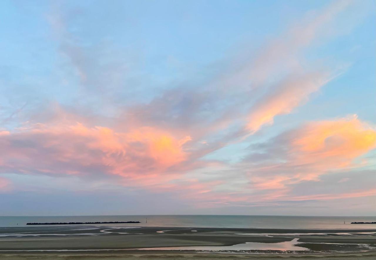 Appartement Sur La Plage De Malo Les Bains Vue Mer Dunkirk Eksteriør bilde